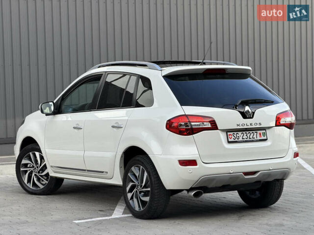 Рено Колеос 2015 в Дубно на Automoto.ua Белый Рено Колеос, объемом двигателя 2 л и пробегом 219 тыс. км за 13699 $, фото 18 на Automoto.ua