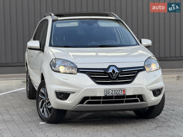 Рено Колеос 2015 в Дубно на Automoto.ua Белый Рено Колеос, объемом двигателя 2 л и пробегом 219 тыс. км за 13699 $, фото 7 на Automoto.ua