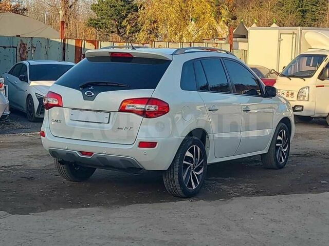 Белый Рено Колеос, объемом двигателя 2 л и пробегом 145 тыс. км за 6700 $, фото 4 на Automoto.ua