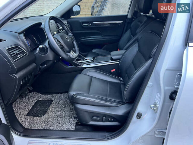 Рено Колеос 2016 в Виннице на Automoto.ua Белый Рено Колеос, объемом двигателя 2 л и пробегом 91 тыс. км за 19999 $, фото 23 на Automoto.ua