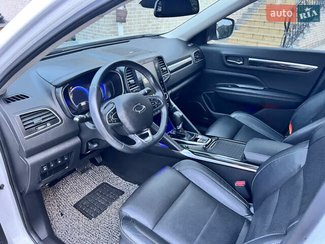 Рено Колеос 2016 в Виннице на Automoto.ua Белый Рено Колеос, объемом двигателя 2 л и пробегом 91 тыс. км за 19999 $, фото 24 на Automoto.ua