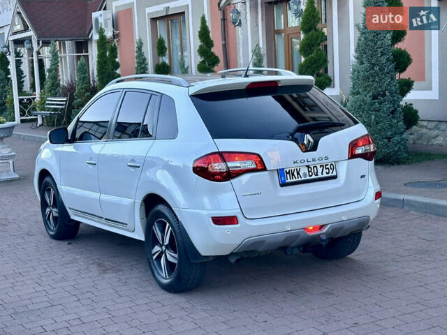 Білий Рено Колеос, об'ємом двигуна 2 л та пробігом 182 тис. км за 13350 $, фото 40 на Automoto.ua