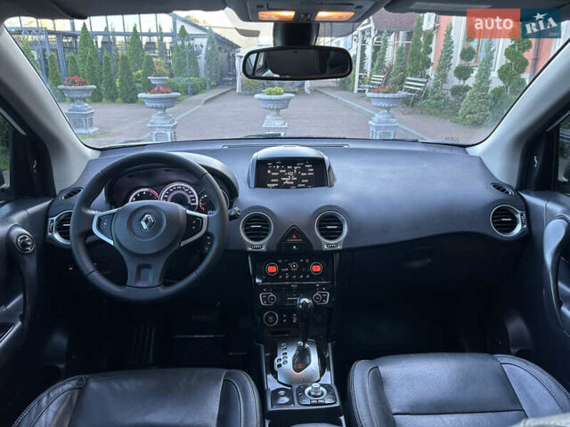 Белый Рено Колеос, объемом двигателя 2 л и пробегом 181 тыс. км за 13950 $, фото 61 на Automoto.ua