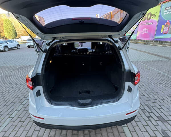 Белый Рено Колеос, объемом двигателя 2 л и пробегом 140 тыс. км за 16500 $, фото 14 на Automoto.ua