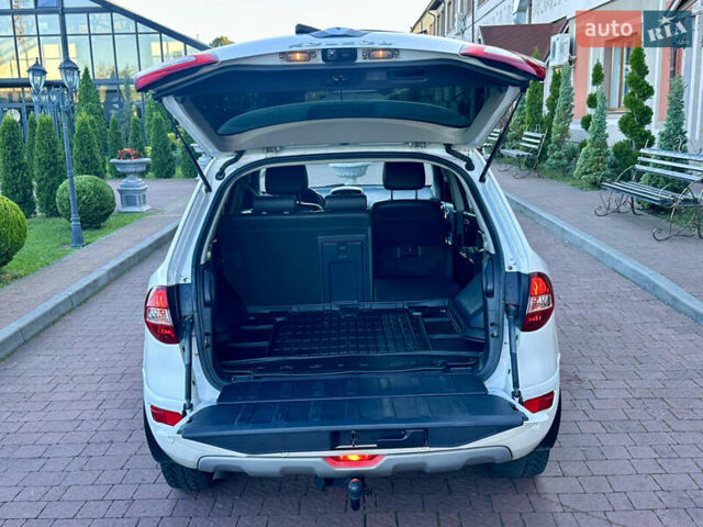 Білий Рено Колеос, об'ємом двигуна 2 л та пробігом 182 тис. км за 13350 $, фото 44 на Automoto.ua