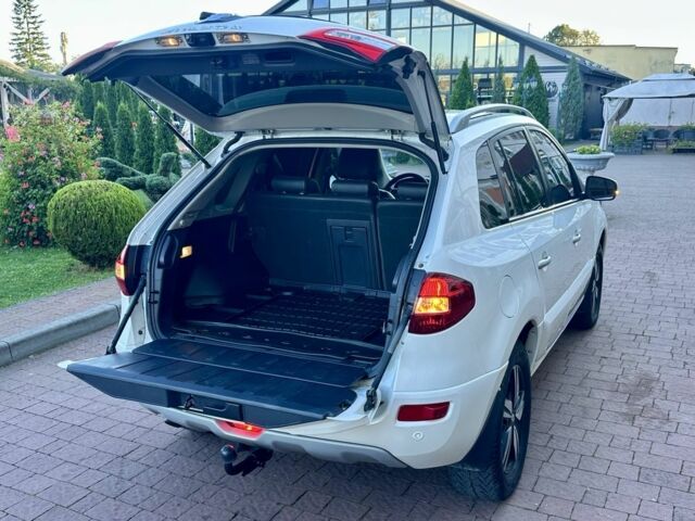 Білий Рено Колеос, об'ємом двигуна 2 л та пробігом 182 тис. км за 13350 $, фото 13 на Automoto.ua