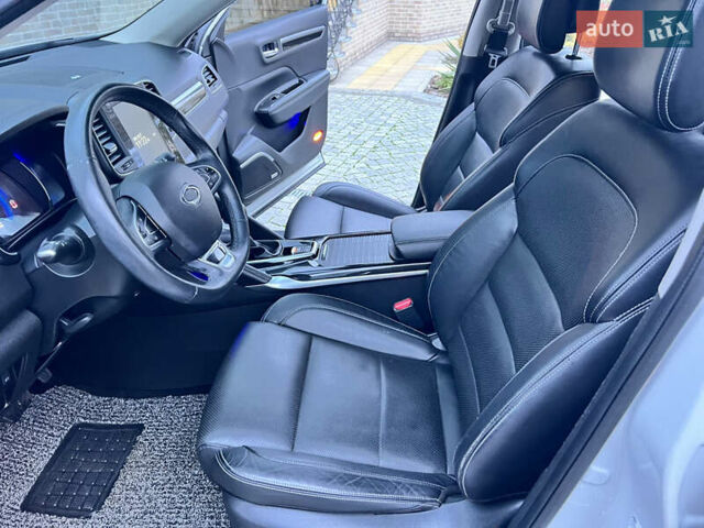 Рено Колеос 2016 в Виннице на Automoto.ua Белый Рено Колеос, объемом двигателя 2 л и пробегом 91 тыс. км за 19999 $, фото 47 на Automoto.ua