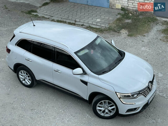 Белый Рено Колеос, объемом двигателя 2 л и пробегом 165 тыс. км за 17399 $, фото 4 на Automoto.ua