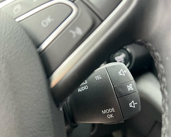 Белый Рено Колеос, объемом двигателя 2 л и пробегом 97 тыс. км за 19800 $, фото 17 на Automoto.ua