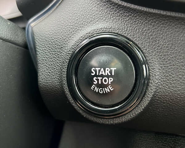 Белый Рено Колеос, объемом двигателя 2 л и пробегом 97 тыс. км за 19800 $, фото 11 на Automoto.ua