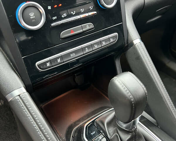 Белый Рено Колеос, объемом двигателя 2 л и пробегом 97 тыс. км за 19800 $, фото 18 на Automoto.ua