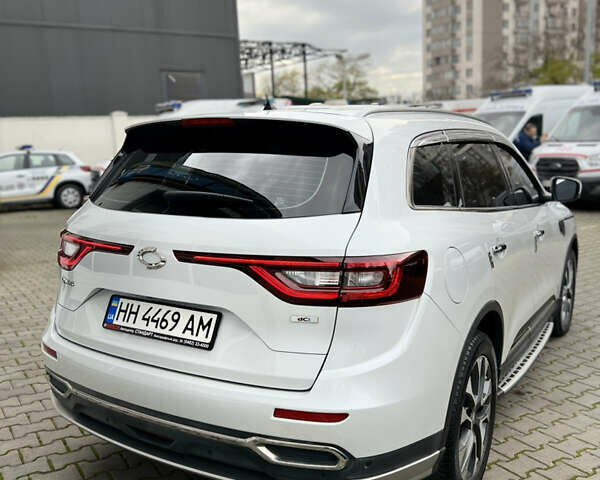 Белый Рено Колеос, объемом двигателя 2 л и пробегом 97 тыс. км за 19800 $, фото 3 на Automoto.ua