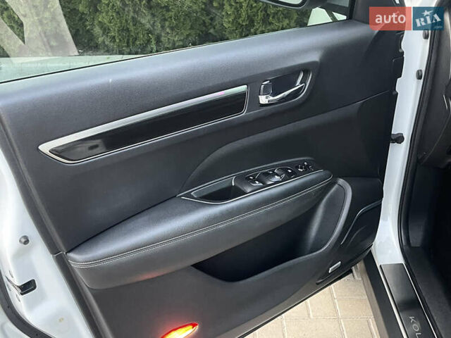 Білий Рено Колеос, об'ємом двигуна 2 л та пробігом 129 тис. км за 19400 $, фото 22 на Automoto.ua