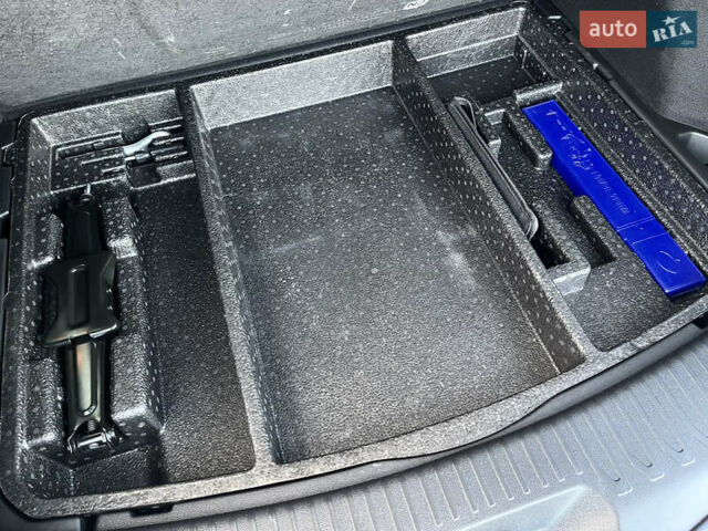 Білий Рено Колеос, об'ємом двигуна 2 л та пробігом 129 тис. км за 19400 $, фото 60 на Automoto.ua