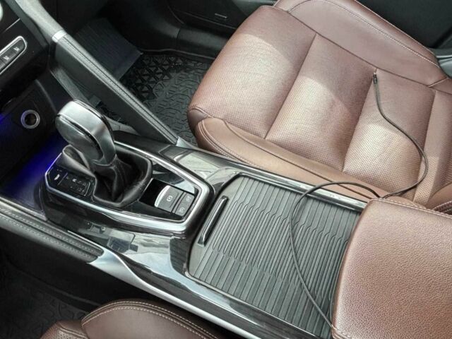 Рено Колеос 2018 у Києві на Automoto.ua Білий Рено Колеос, об'ємом двигуна 0 л та пробігом 77 тис. км за 17999 $, фото 10 на Automoto.ua