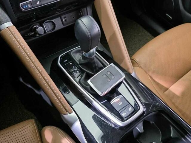 Рено Колеос 2018 в Киеве на Automoto.ua Белый Рено Колеос, объемом двигателя 2 л и пробегом 38 тыс. км за 12300 $, фото 14 на Automoto.ua