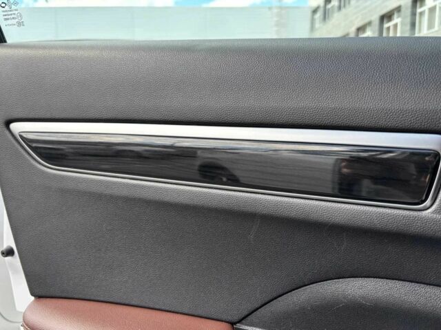 Рено Колеос 2018 у Києві на Automoto.ua Білий Рено Колеос, об'ємом двигуна 0 л та пробігом 77 тис. км за 17999 $, фото 16 на Automoto.ua