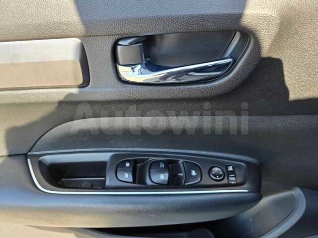 Білий Рено Колеос, об'ємом двигуна 2 л та пробігом 51 тис. км за 6450 $, фото 15 на Automoto.ua