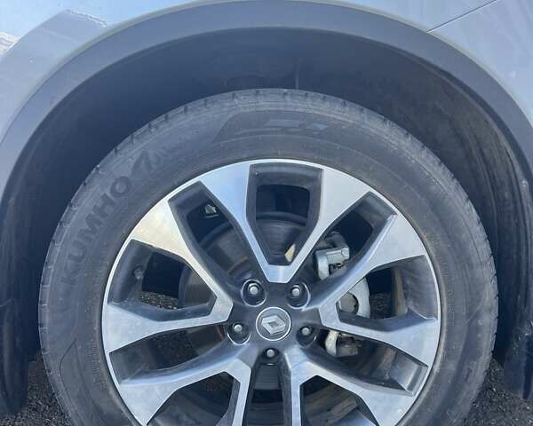 Белый Рено Колеос, объемом двигателя 2 л и пробегом 77 тыс. км за 23000 $, фото 3 на Automoto.ua