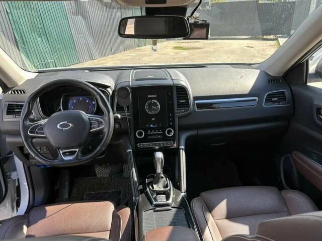 Белый Рено Колеос, объемом двигателя 0 л и пробегом 93 тыс. км за 12700 $, фото 6 на Automoto.ua