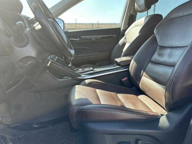 Белый Рено Колеос, объемом двигателя 0 л и пробегом 93 тыс. км за 12700 $, фото 8 на Automoto.ua