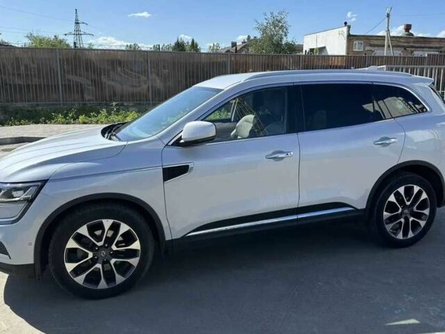 Белый Рено Колеос, объемом двигателя 0 л и пробегом 93 тыс. км за 12700 $, фото 4 на Automoto.ua