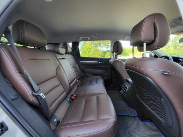 Белый Рено Колеос, объемом двигателя 2 л и пробегом 98 тыс. км за 9500 $, фото 11 на Automoto.ua