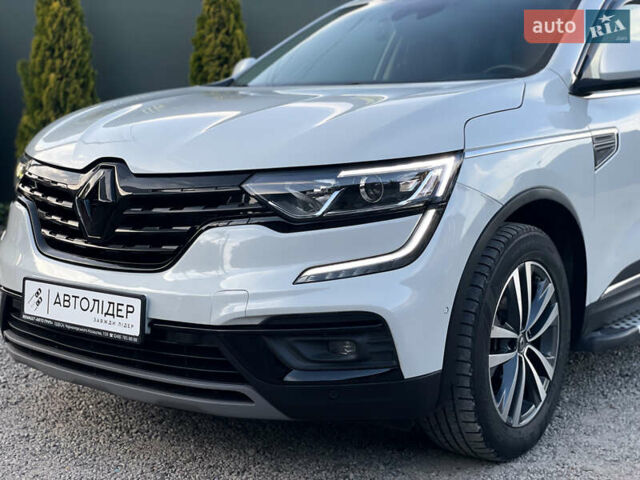 Белый Рено Колеос, объемом двигателя 1.7 л и пробегом 133 тыс. км за 23990 $, фото 6 на Automoto.ua