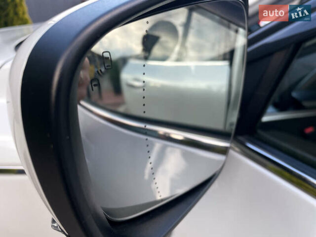 Белый Рено Колеос, объемом двигателя 1.75 л и пробегом 133 тыс. км за 23990 $, фото 42 на Automoto.ua