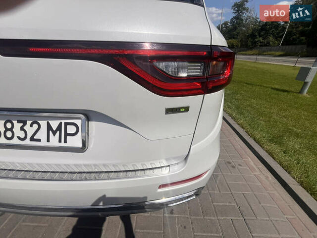 Белый Рено Колеос, объемом двигателя 2 л и пробегом 32 тыс. км за 21500 $, фото 2 на Automoto.ua