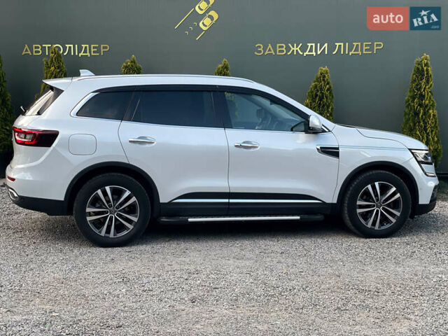 Белый Рено Колеос, объемом двигателя 1.7 л и пробегом 133 тыс. км за 23990 $, фото 30 на Automoto.ua
