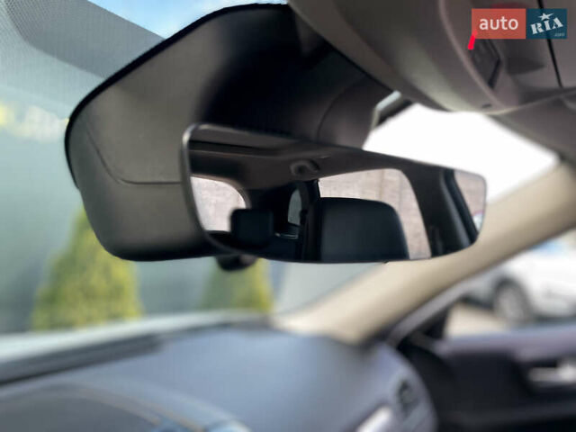 Белый Рено Колеос, объемом двигателя 1.75 л и пробегом 133 тыс. км за 23990 $, фото 33 на Automoto.ua