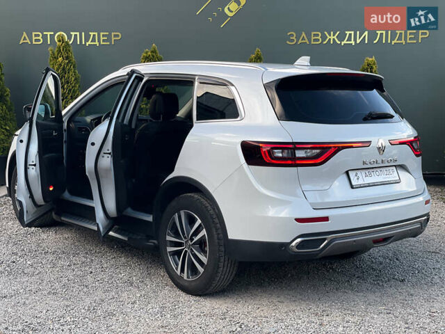 Белый Рено Колеос, объемом двигателя 1.7 л и пробегом 133 тыс. км за 23990 $, фото 23 на Automoto.ua