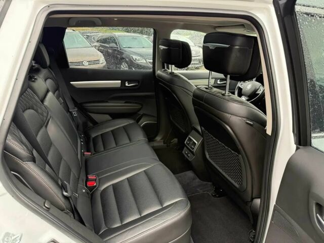 Рено Колеос 2021 в Ровно на Automoto.ua Белый Рено Колеос, объемом двигателя 2 л и пробегом 30 тыс. км за 15800 $, фото 12 на Automoto.ua