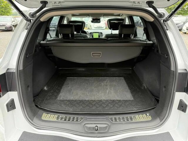 Рено Колеос 2021 в Ровно на Automoto.ua Белый Рено Колеос, объемом двигателя 2 л и пробегом 30 тыс. км за 15800 $, фото 6 на Automoto.ua