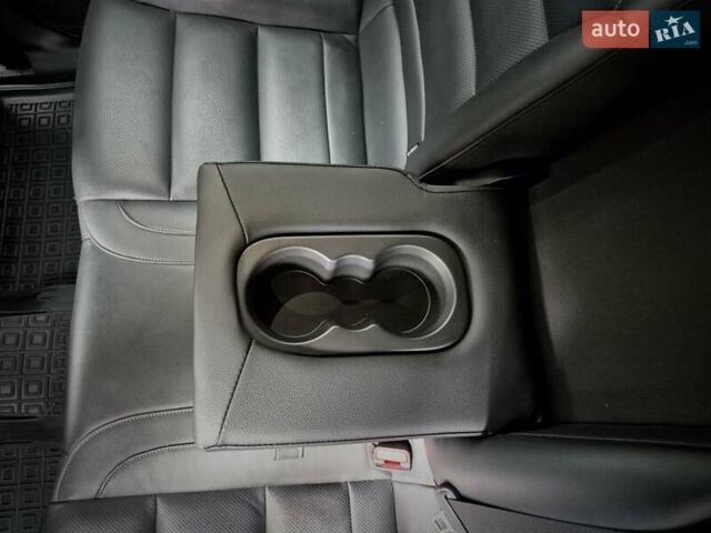 Белый Рено Колеос, объемом двигателя 2.49 л и пробегом 35 тыс. км за 27000 $, фото 28 на Automoto.ua