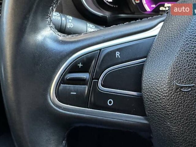 Белый Рено Колеос, объемом двигателя 2.49 л и пробегом 75 тыс. км за 21999 $, фото 94 на Automoto.ua