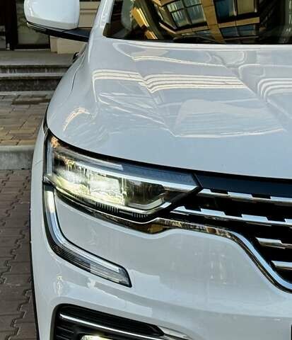 Белый Рено Колеос, объемом двигателя 2.49 л и пробегом 75 тыс. км за 21999 $, фото 36 на Automoto.ua