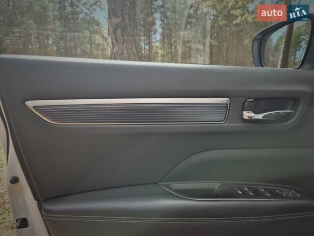Белый Рено Колеос, объемом двигателя 2.49 л и пробегом 35 тыс. км за 27000 $, фото 37 на Automoto.ua