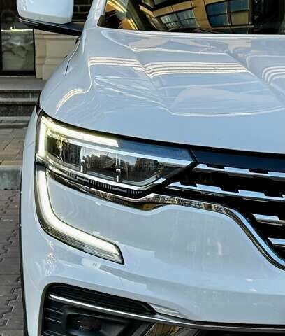 Белый Рено Колеос, объемом двигателя 2.49 л и пробегом 75 тыс. км за 21999 $, фото 34 на Automoto.ua