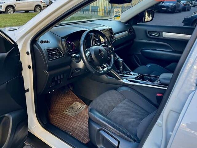 Белый Рено Колеос, объемом двигателя 2.49 л и пробегом 75 тыс. км за 21999 $, фото 62 на Automoto.ua