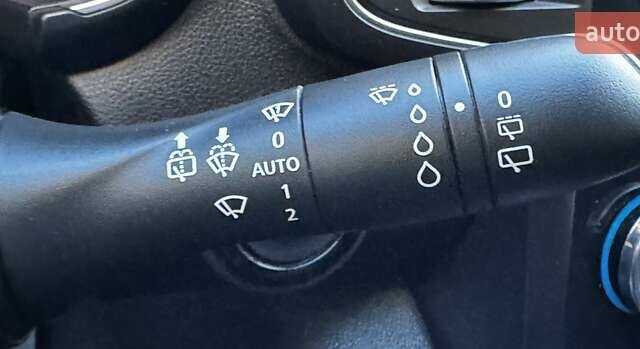 Белый Рено Колеос, объемом двигателя 2.49 л и пробегом 75 тыс. км за 21999 $, фото 97 на Automoto.ua