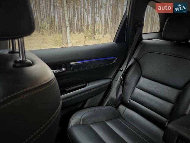 Белый Рено Колеос, объемом двигателя 2.49 л и пробегом 35 тыс. км за 27000 $, фото 47 на Automoto.ua