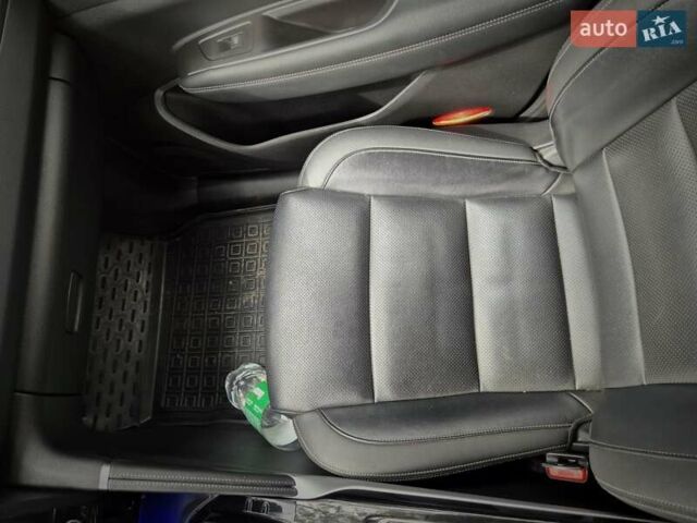 Белый Рено Колеос, объемом двигателя 2.49 л и пробегом 35 тыс. км за 27000 $, фото 45 на Automoto.ua