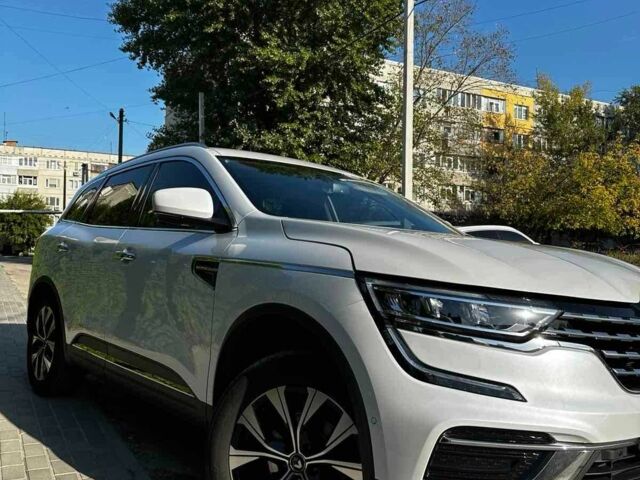 Белый Рено Колеос, объемом двигателя 2.5 л и пробегом 60 тыс. км за 25300 $, фото 4 на Automoto.ua