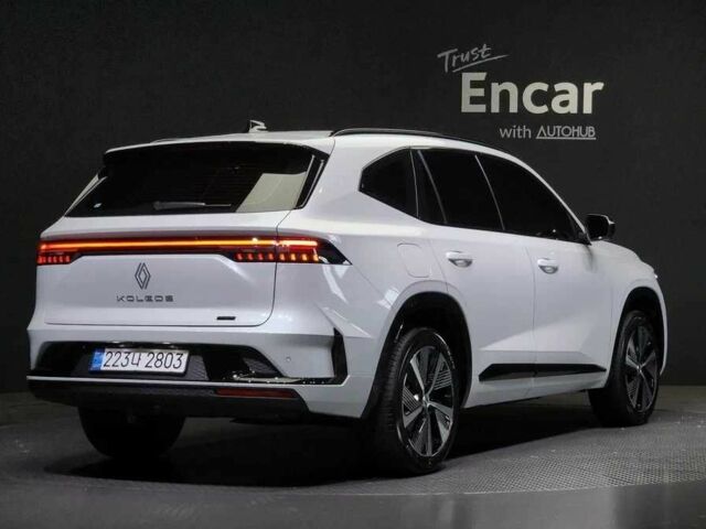 Белый Рено Колеос, объемом двигателя 1.5 л и пробегом 1 тыс. км за 29000 $, фото 2 на Automoto.ua