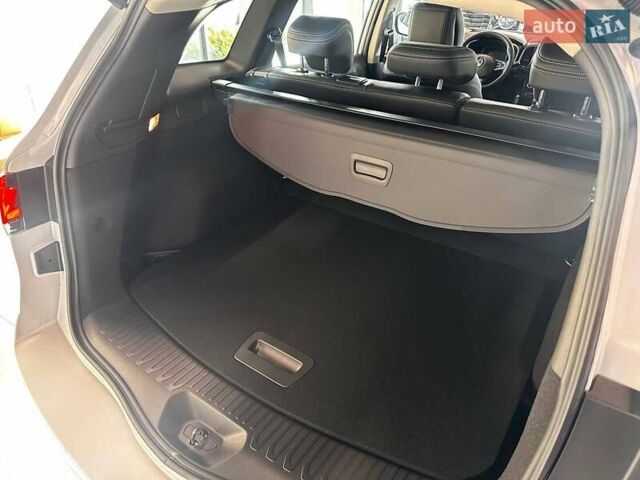 Белый Рено Колеос, объемом двигателя 2.49 л и пробегом 14 тыс. км за 33586 $, фото 40 на Automoto.ua