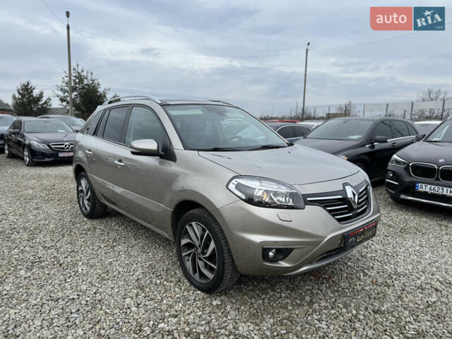 Бежевый Рено Колеос, объемом двигателя 2 л и пробегом 263 тыс. км за 13500 $, фото 1 на Automoto.ua