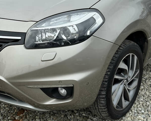 Бежевый Рено Колеос, объемом двигателя 2 л и пробегом 263 тыс. км за 13500 $, фото 47 на Automoto.ua