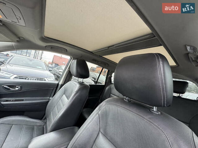 Бежевый Рено Колеос, объемом двигателя 2 л и пробегом 263 тыс. км за 13500 $, фото 21 на Automoto.ua